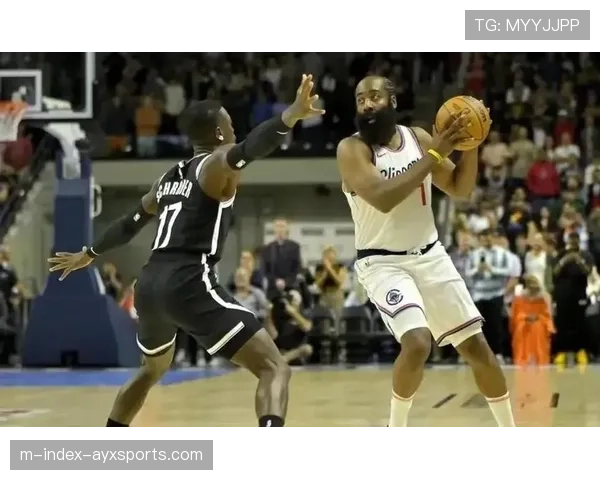 雷霆利用挡拆针对哈登 速度优势突破防线