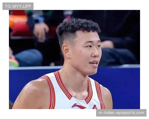 贺希宁复出之战状态火热 深圳侧翼攻防一体掌控比赛走势